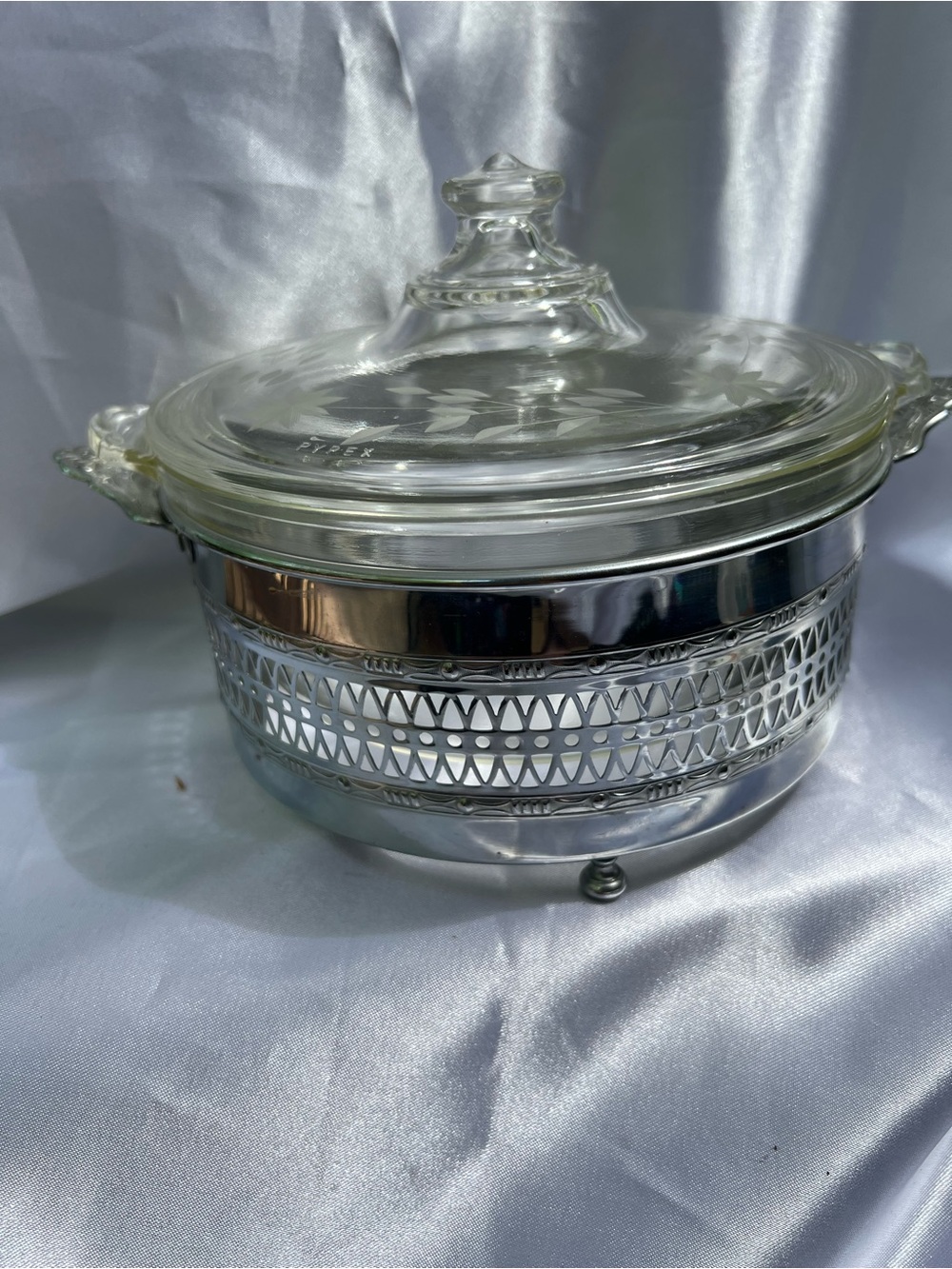 PYREX Glass Covered Casserole Dish with Silver tone Farberware footed holder